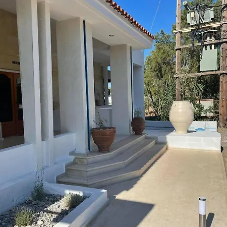 Coralli Hotel 3*